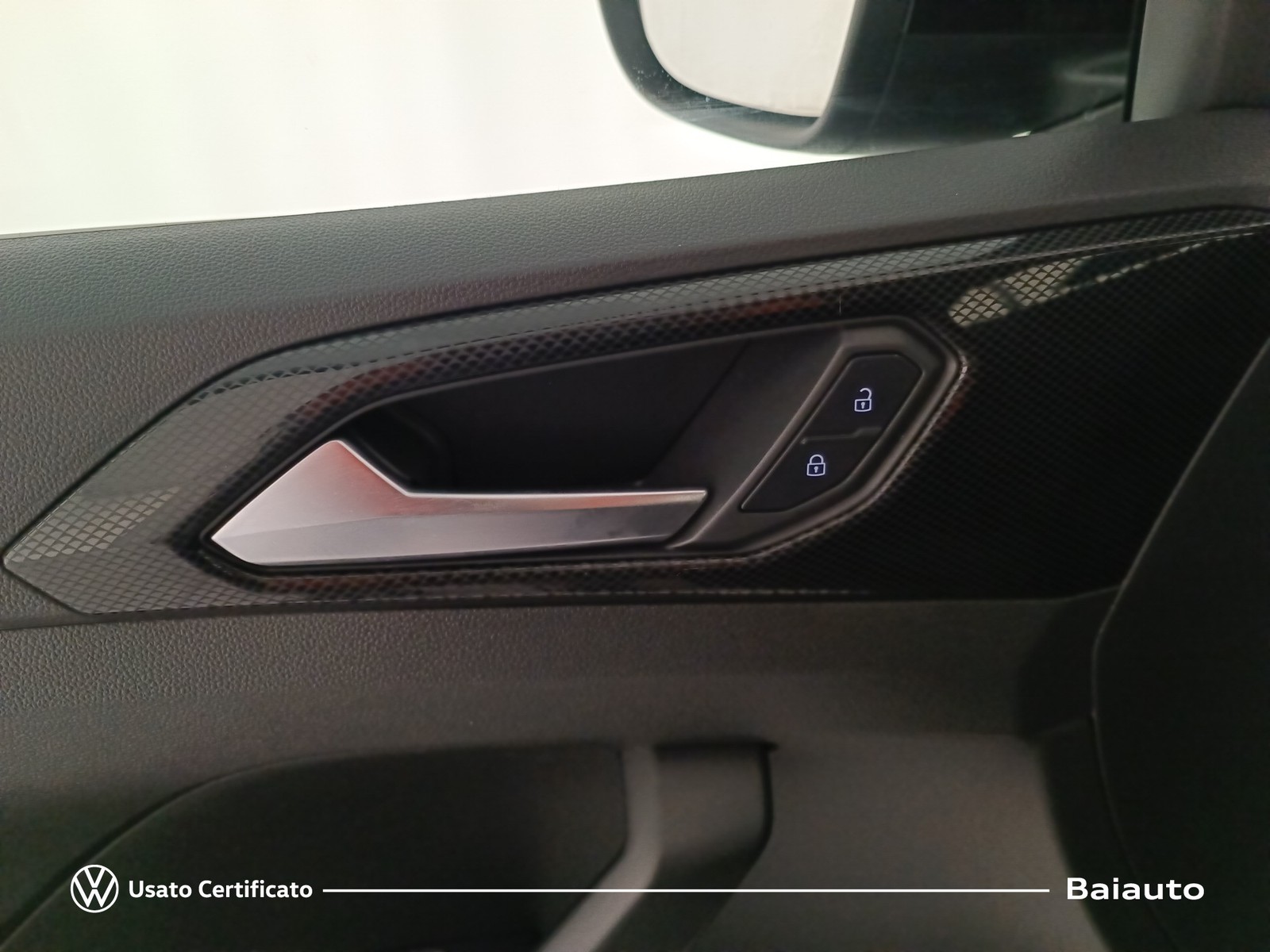 18 - Volkswagen T-Cross 1.0 tsi 115cv life dsg