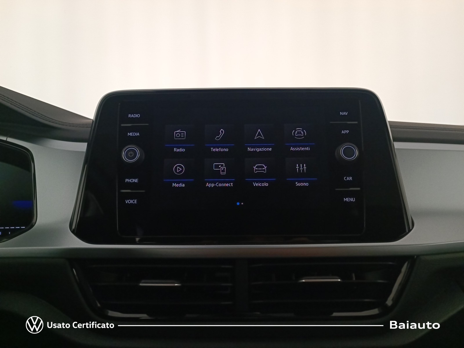 10 - Volkswagen T-Roc 2.0 tdi scr 115cv life