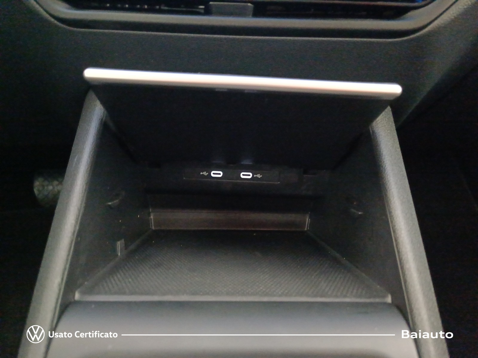 12 - Volkswagen Tiguan 2.0 tdi scr 150cv life dsg