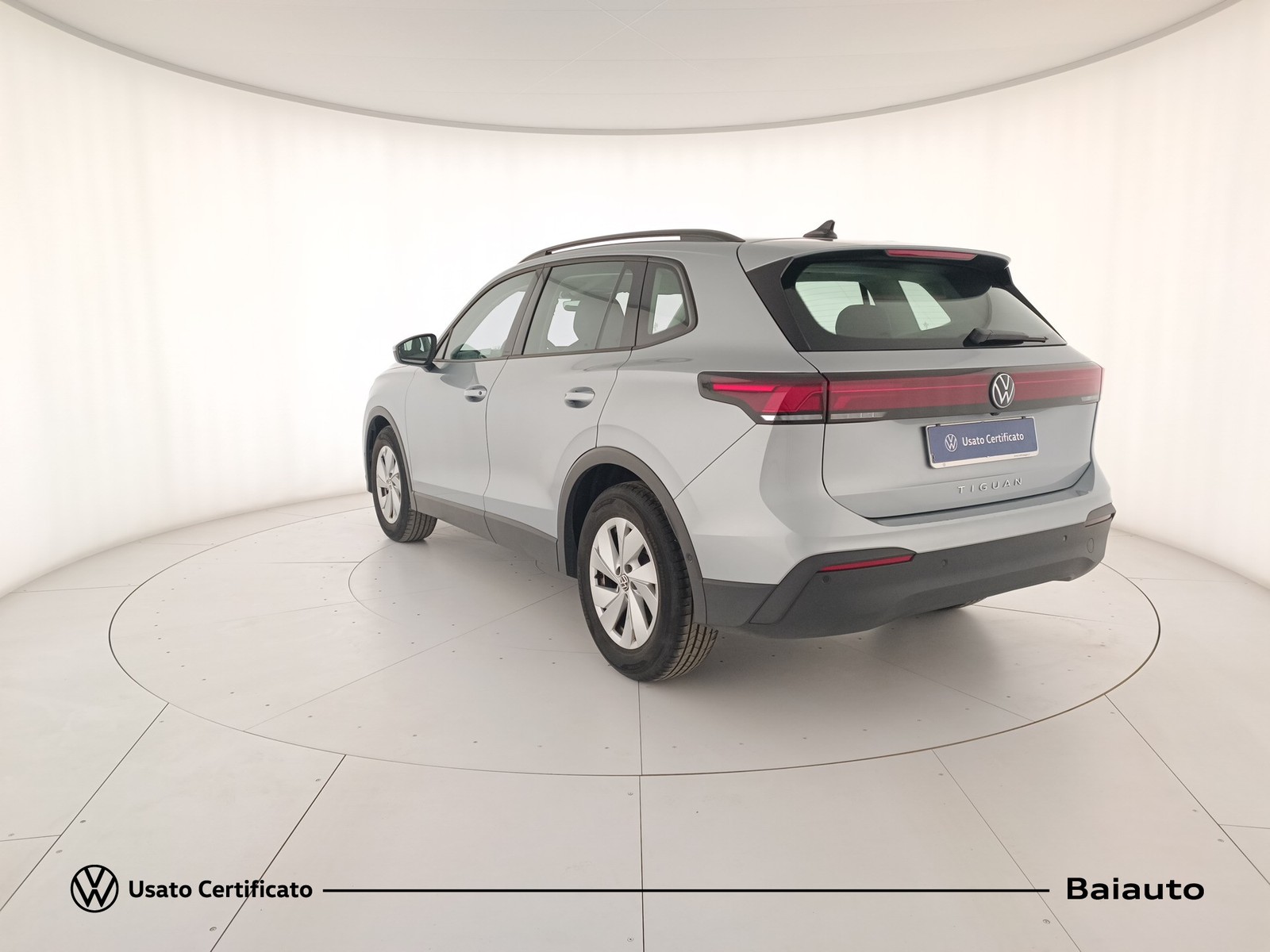 4 - Volkswagen Tiguan 2.0 tdi scr 150cv life dsg