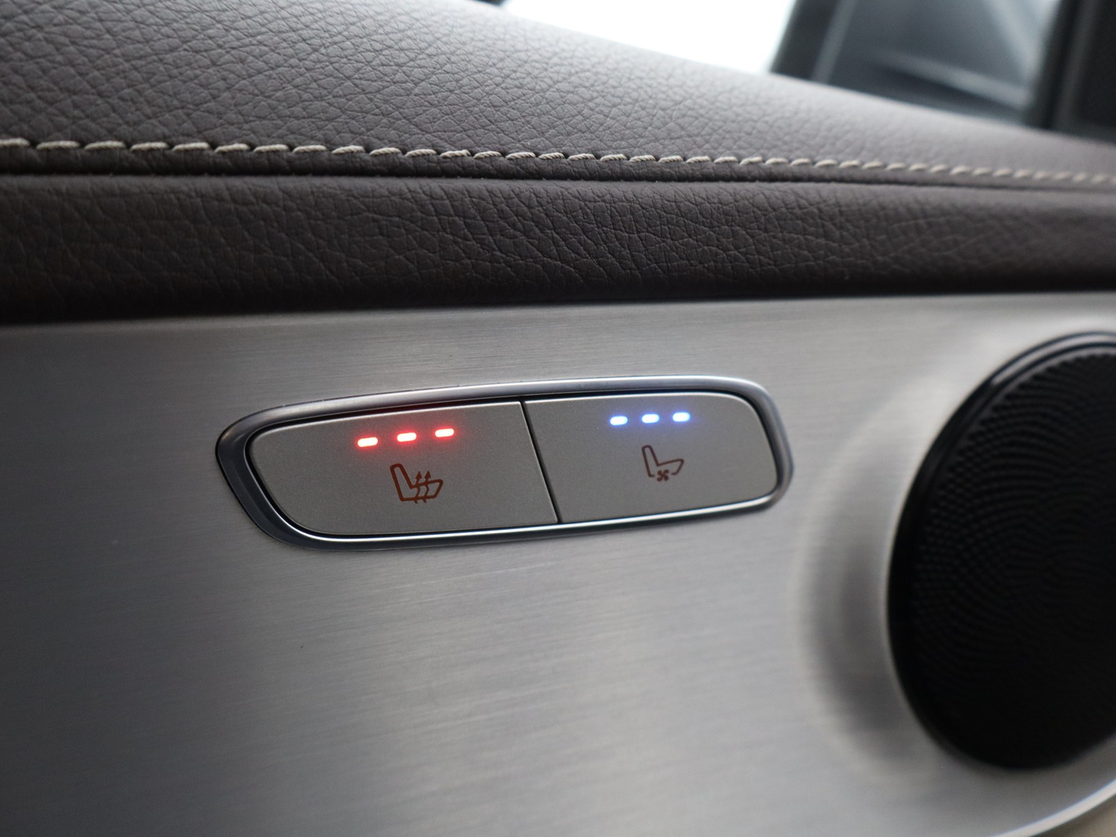 16 - Mercedes GLC suv 350 v6 d exclusive 4matic 9g-tronic