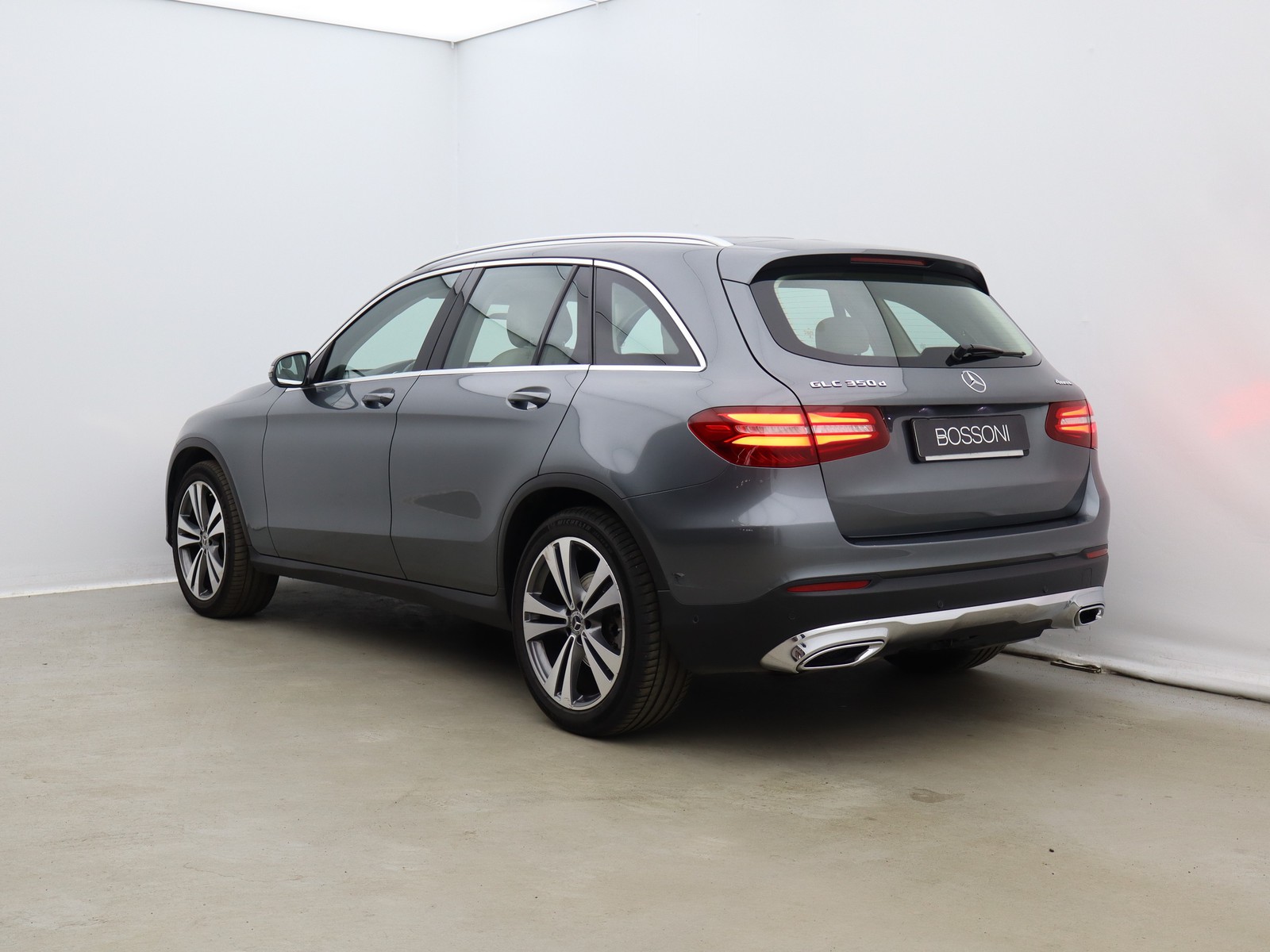 5 - Mercedes GLC suv 350 v6 d exclusive 4matic 9g-tronic