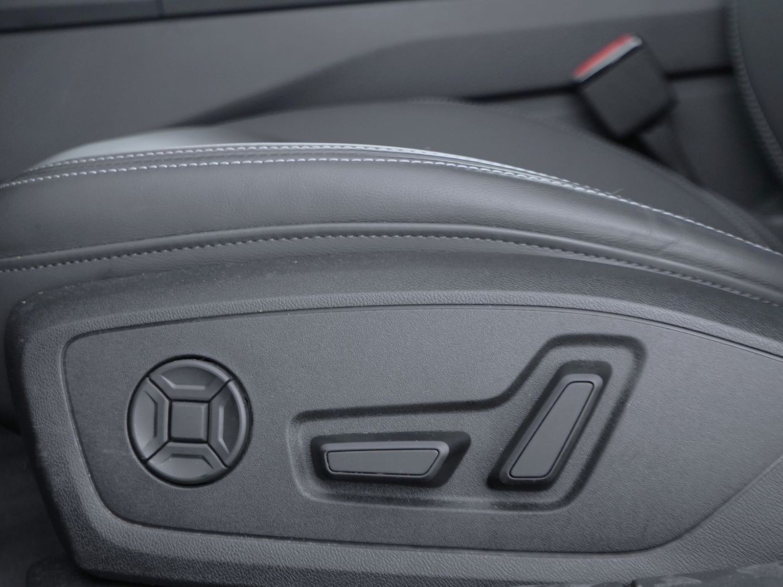 23 - Audi A6 avant 50 3.0 v6 tdi mhev 48v s line edition quattro ultra tiptronic