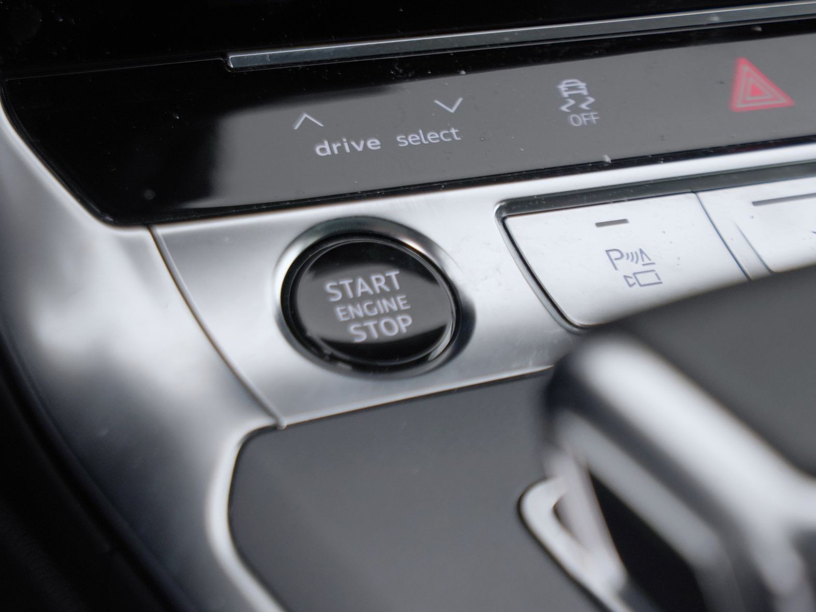 27 - Audi A6 avant 50 3.0 v6 tdi mhev 48v s line edition quattro ultra tiptronic