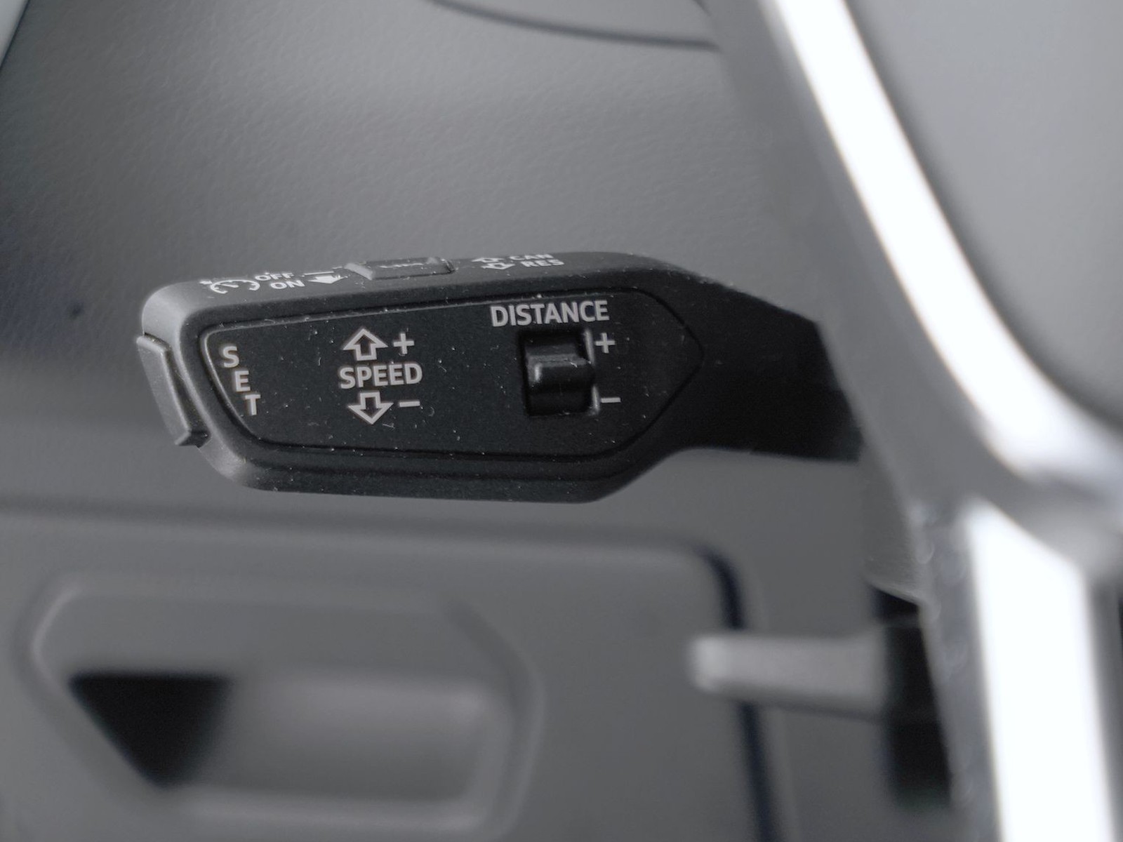 28 - Audi A6 avant 50 3.0 v6 tdi mhev 48v s line edition quattro ultra tiptronic