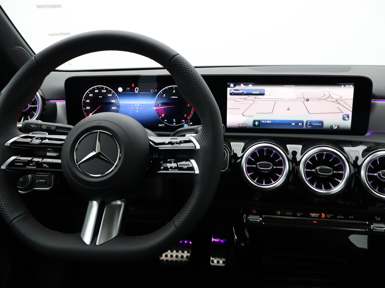 12 - Mercedes Classe A 180 d amg line extra speedshift dct amg 8g