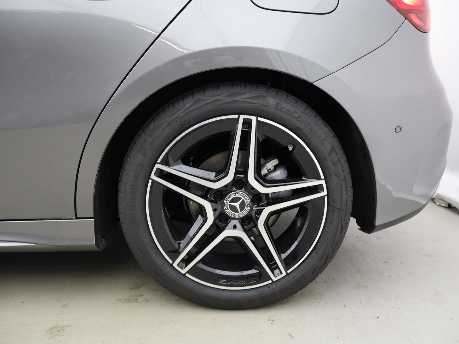 4 - Mercedes Classe A 180 d amg line extra speedshift dct amg 8g