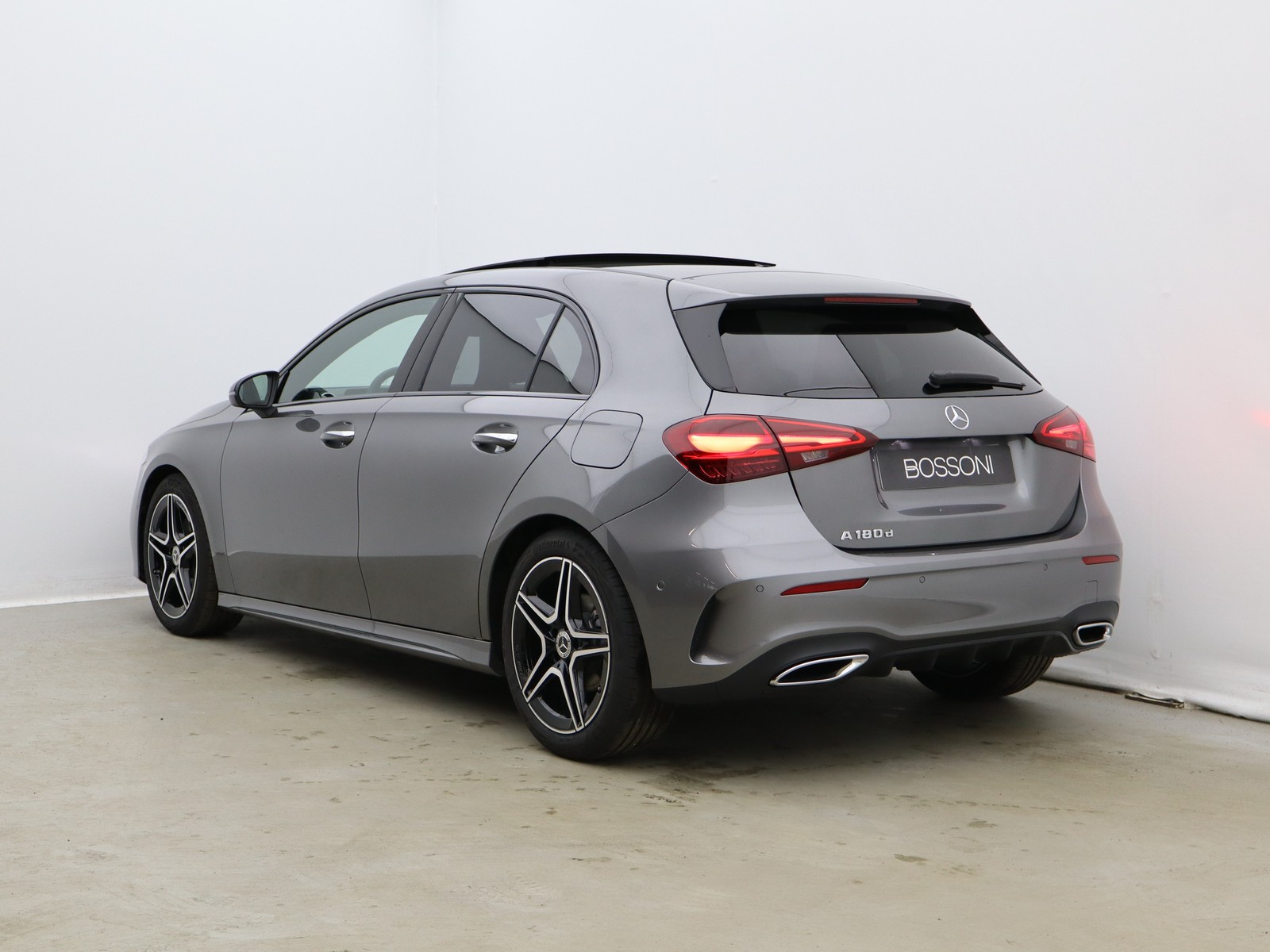 5 - Mercedes Classe A 180 d amg line extra speedshift dct amg 8g