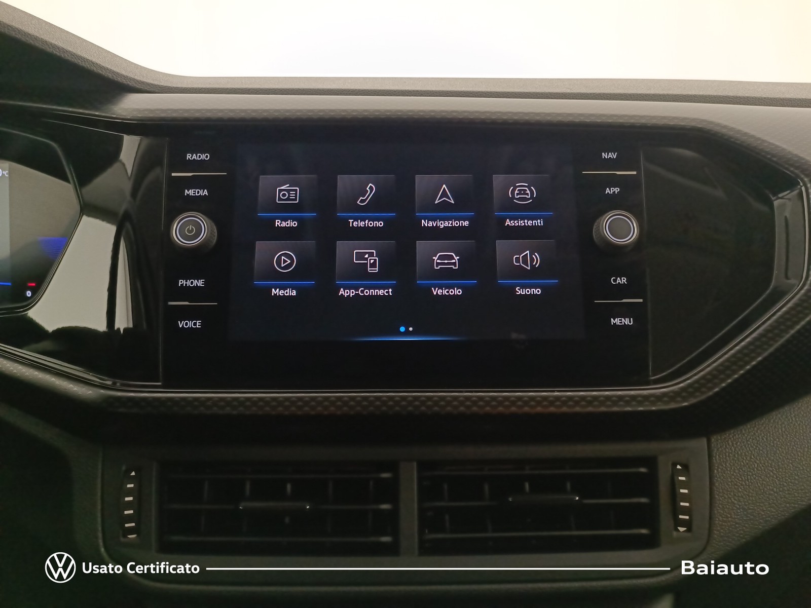 10 - Volkswagen T-Cross 1.0 tsi 95cv style