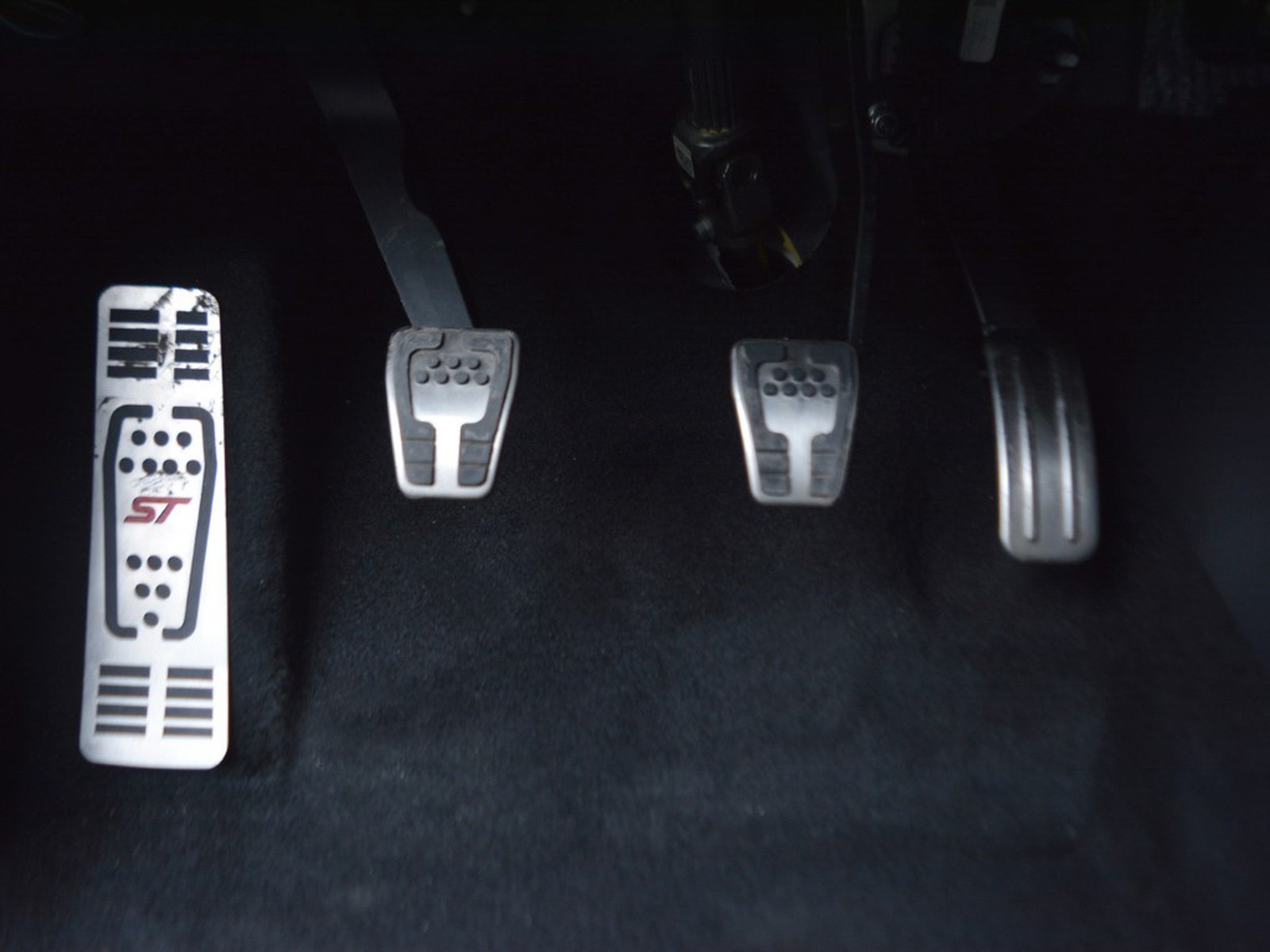 18 - Ford Fiesta 3 porte 1.5 ecoboost 200cv st