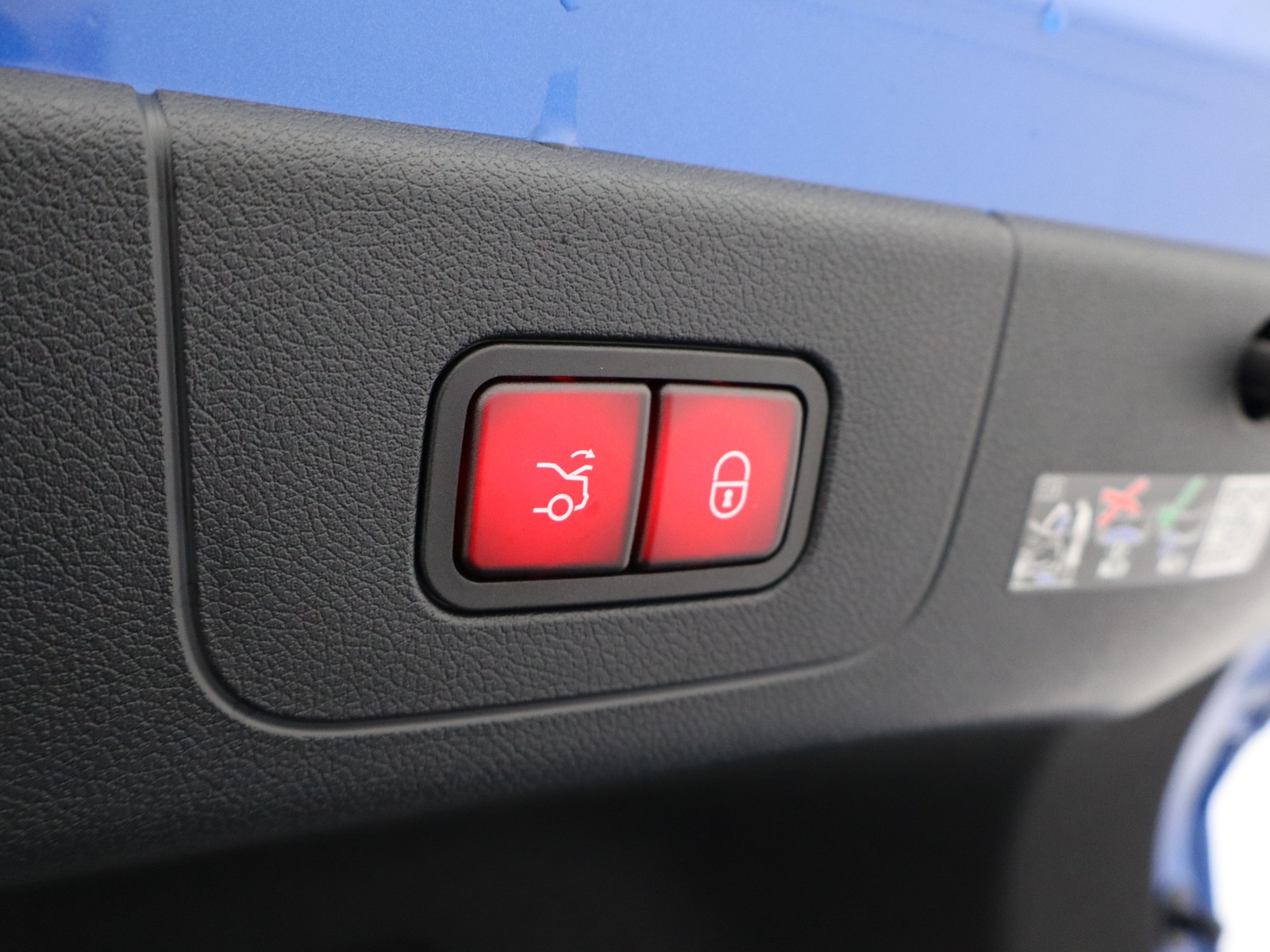 18 - Mercedes CLA 200 premium 4matic auto