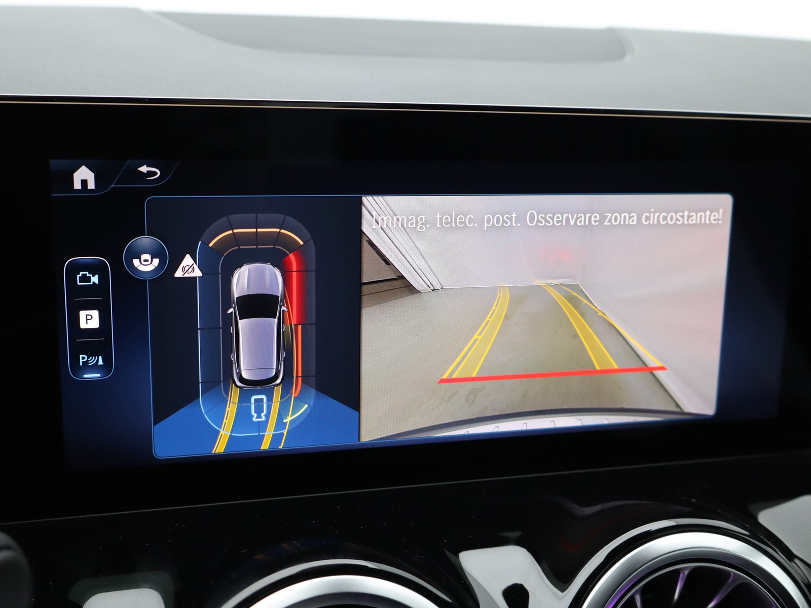 11 - Mercedes GLA 200 d amg line extra 8g-dct