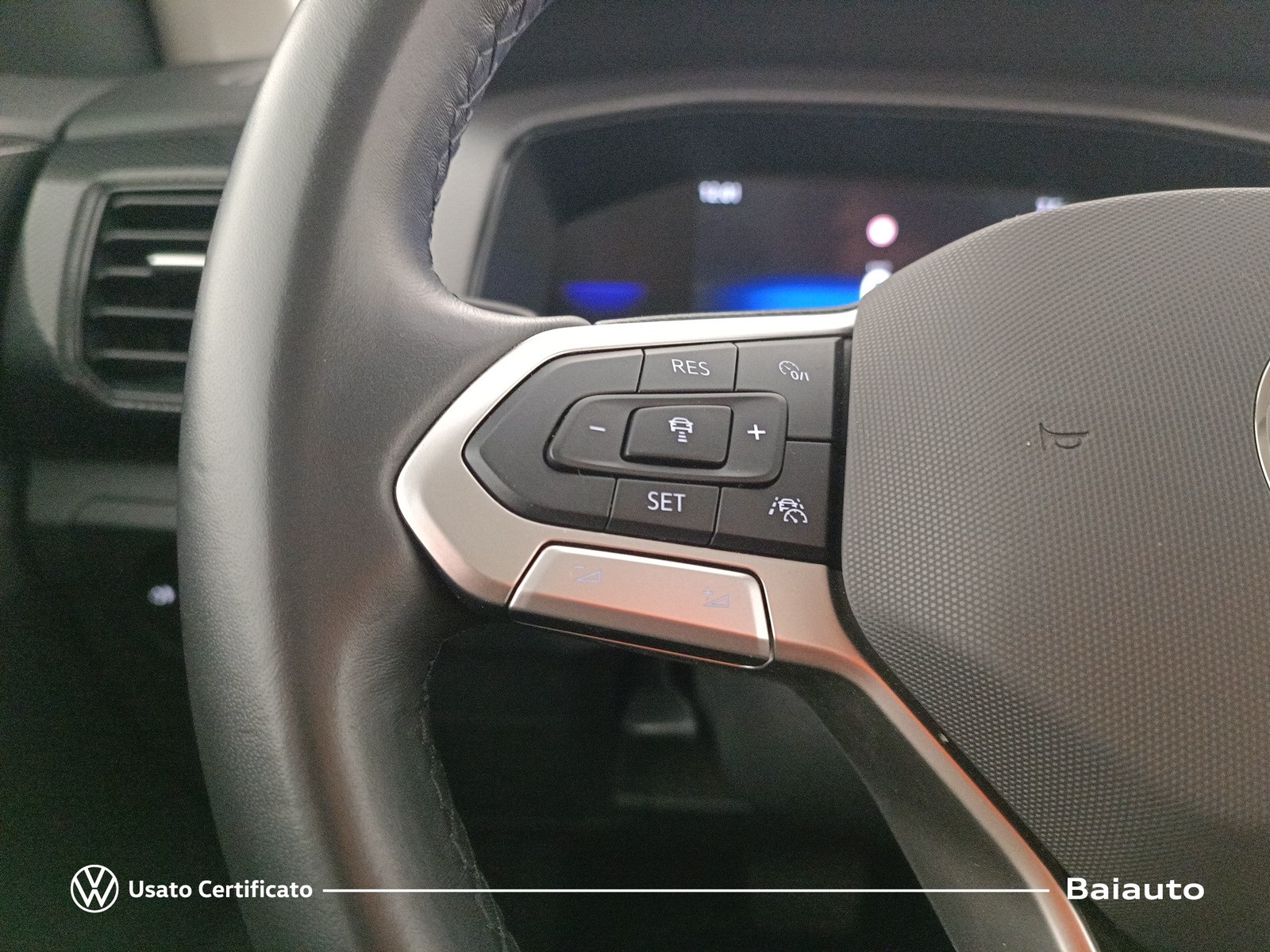 12 - Volkswagen T-Cross 1.0 tsi 115cv life dsg