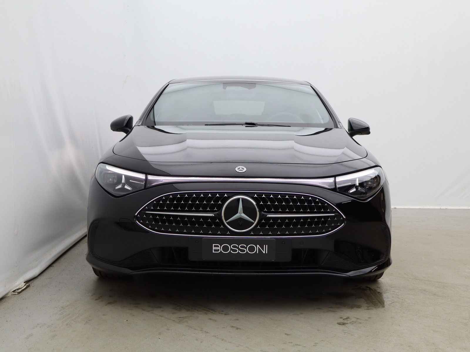 2 - Mercedes CLA 200 advanced plus auto