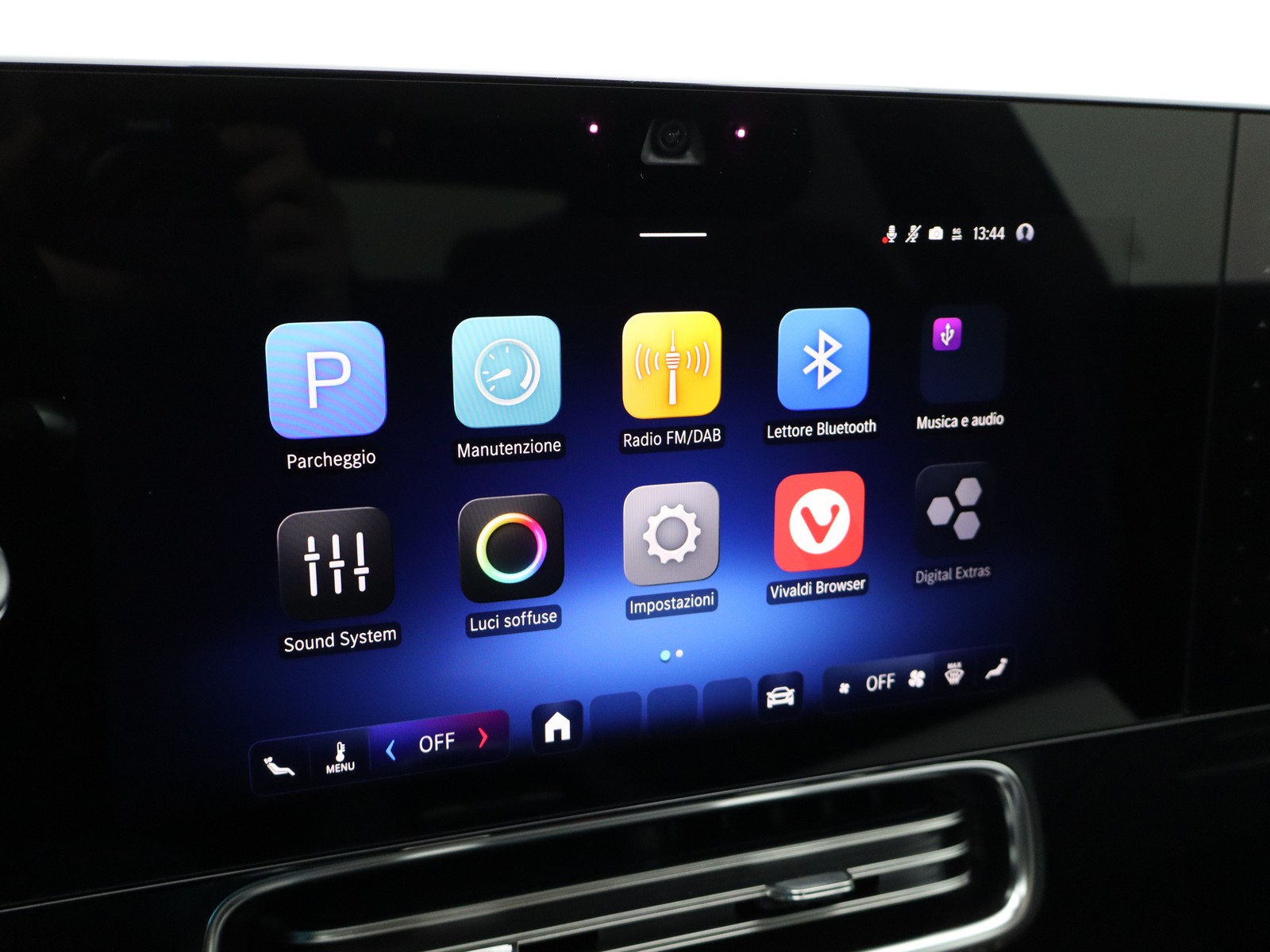 10 - Mercedes CLA 200 advanced plus auto