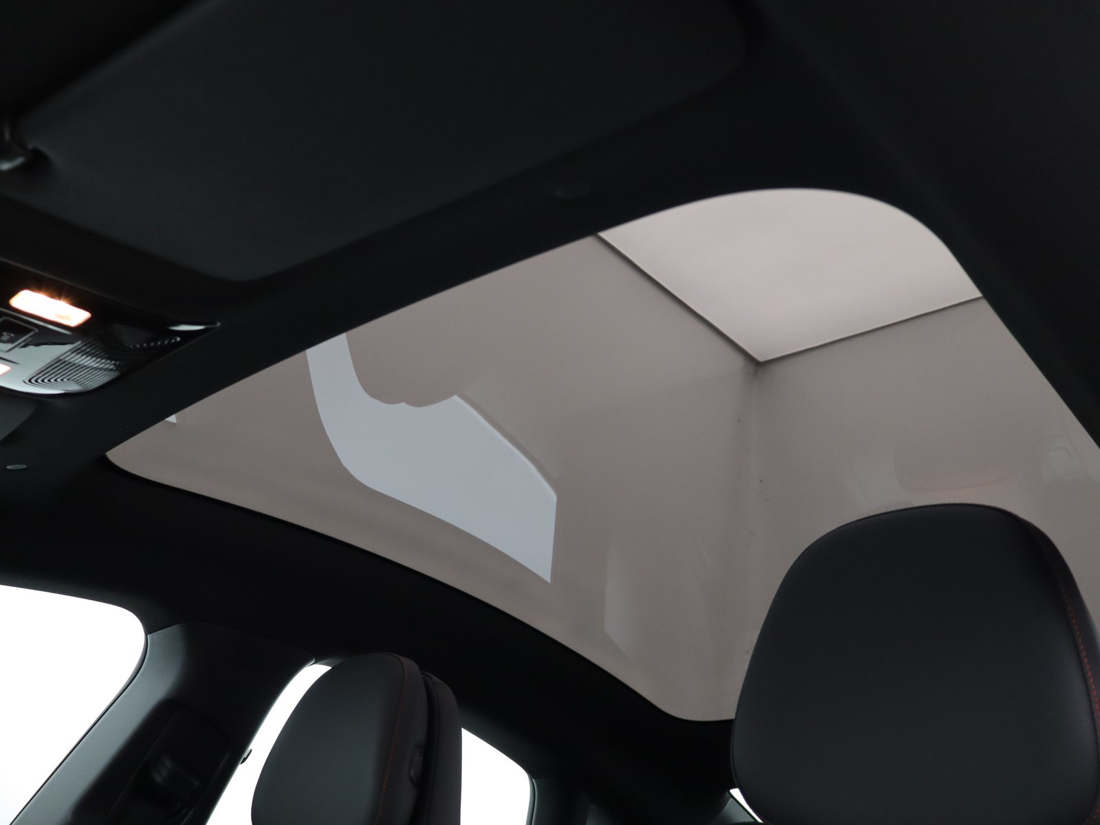 17 - Mercedes CLA 200 premium auto