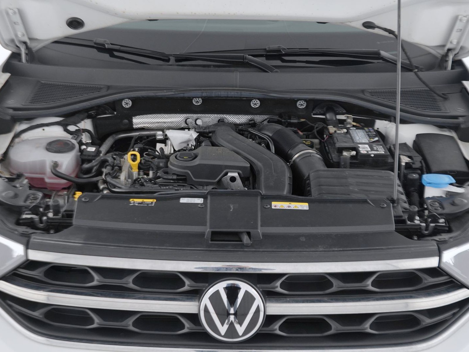 11 - Volkswagen T-Roc 1.5 tsi act style dsg