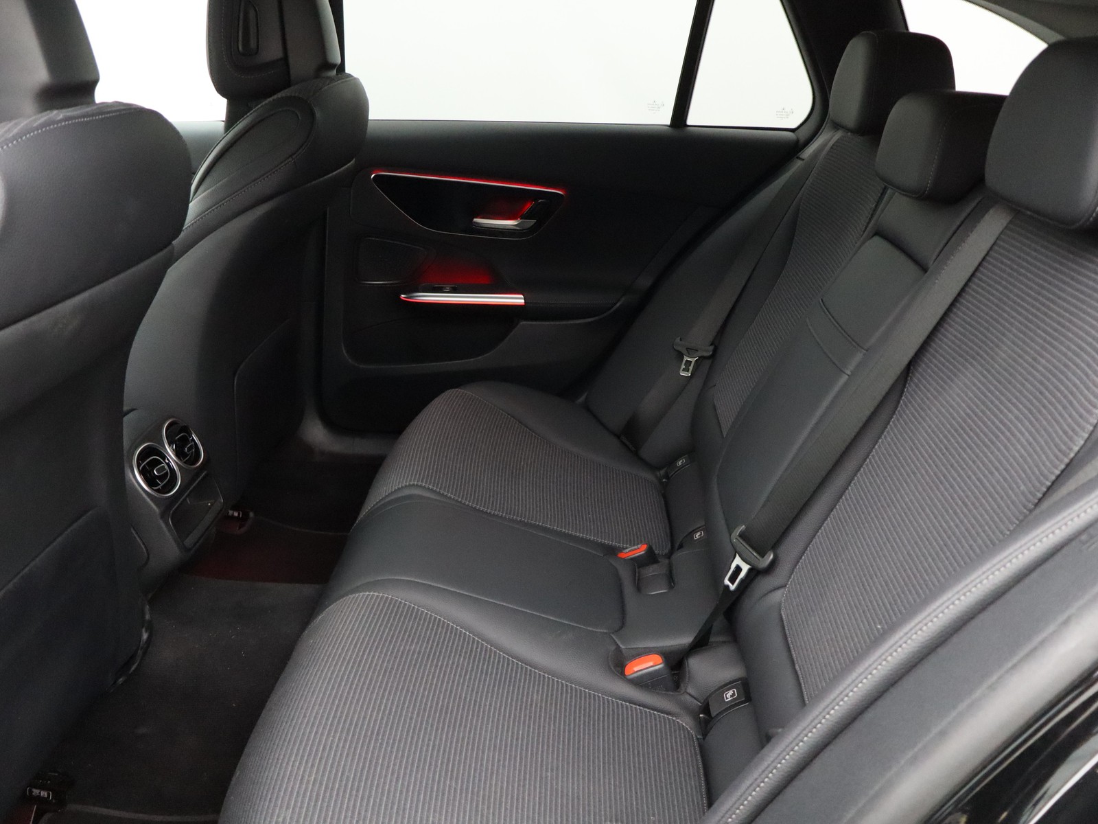 8 - Mercedes Classe C station wagon all-terrain 220 d mild hybrid 200cv premium 4matic 9g-tronic
