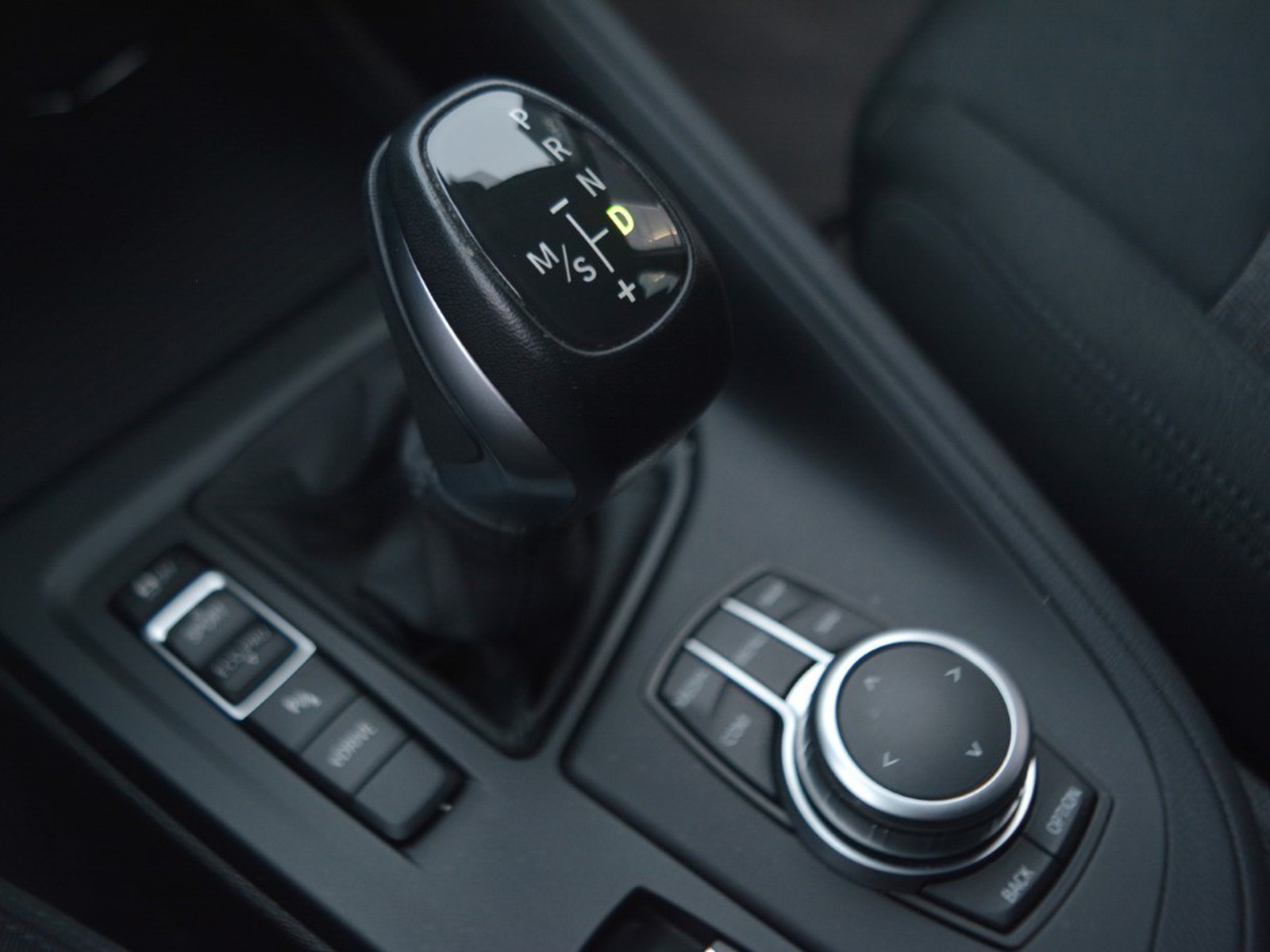 12 - BMW X1 25e xdrive business advantage steptronic