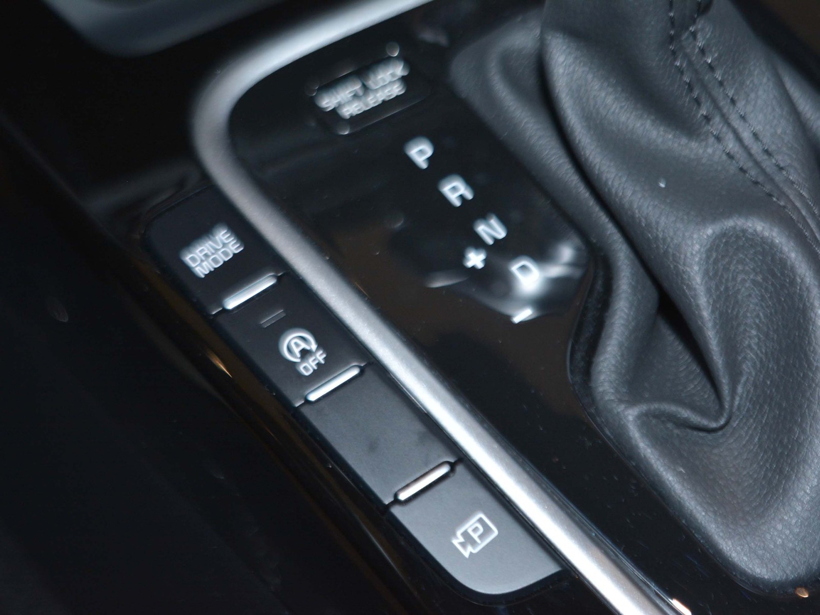 18 - Kia Xceed 1.0 t-gdi mhev 115cv business dct7