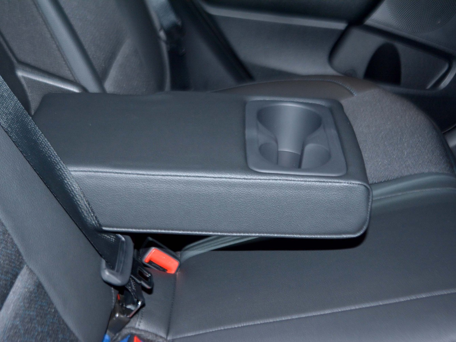 6 - Kia Xceed 1.0 t-gdi mhev 115cv business dct7