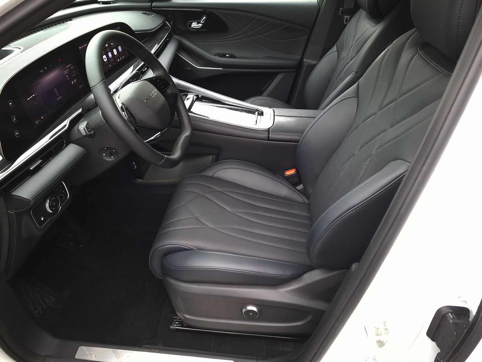 11 - Omoda 9 PHEV 1.5TGDI - Trazione AWD DHT3 Premium (AWD) - Interni Nero