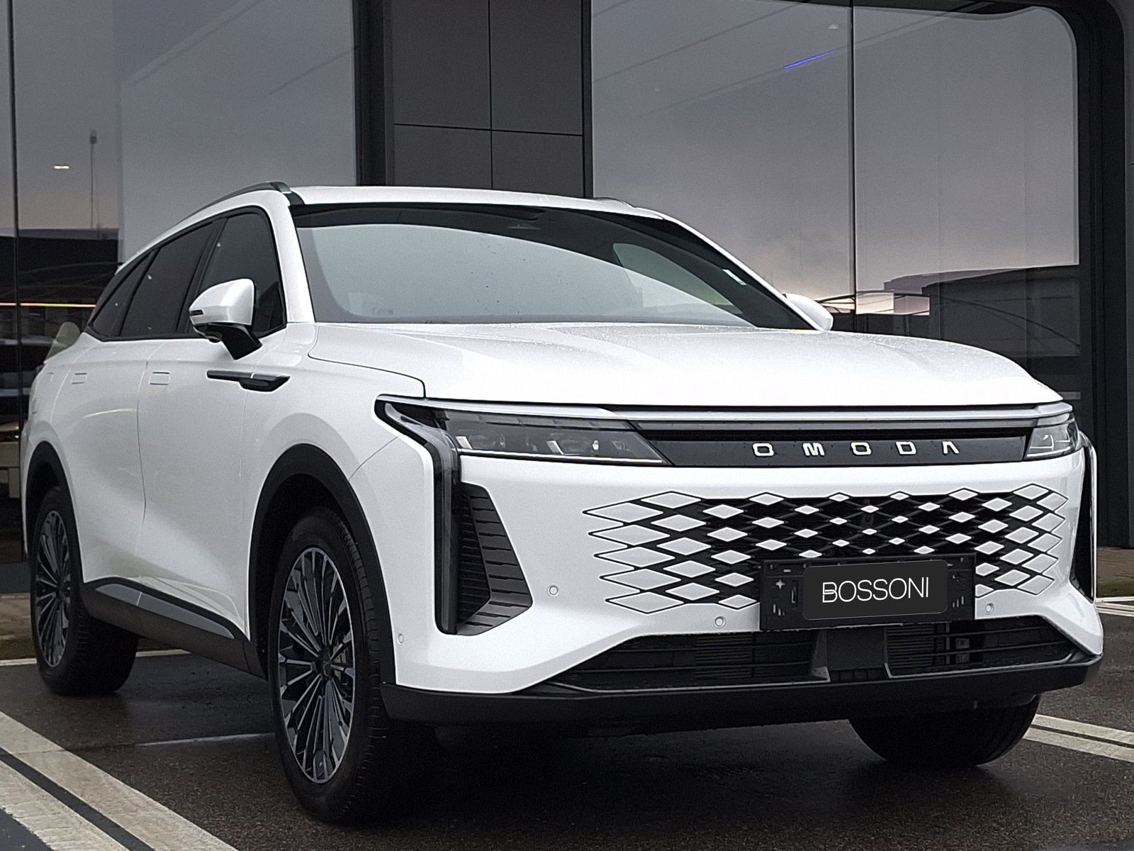 3 - Omoda 9 PHEV 1.5TGDI - Trazione AWD DHT3 Premium (AWD) - Interni Nero