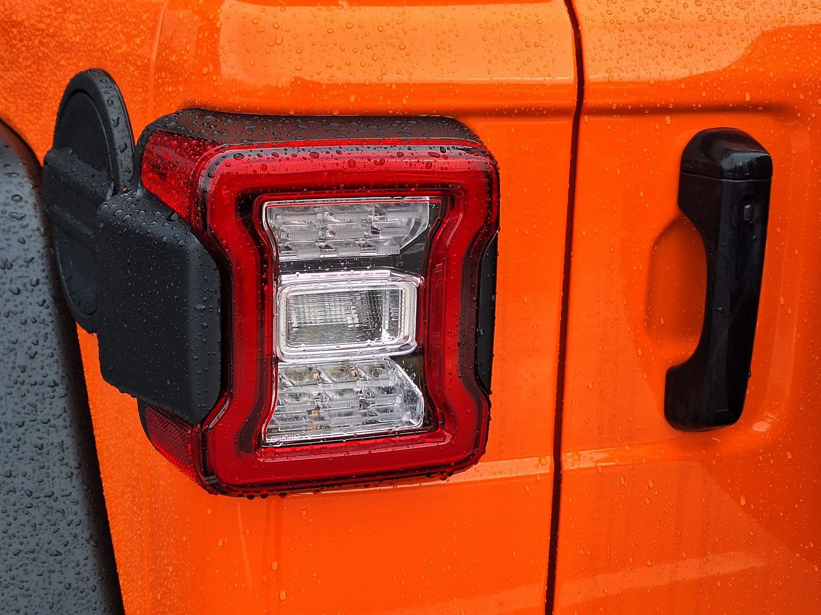 15 - Jeep Wrangler unlimited 2.0 turbo rubicon 4x4 auto