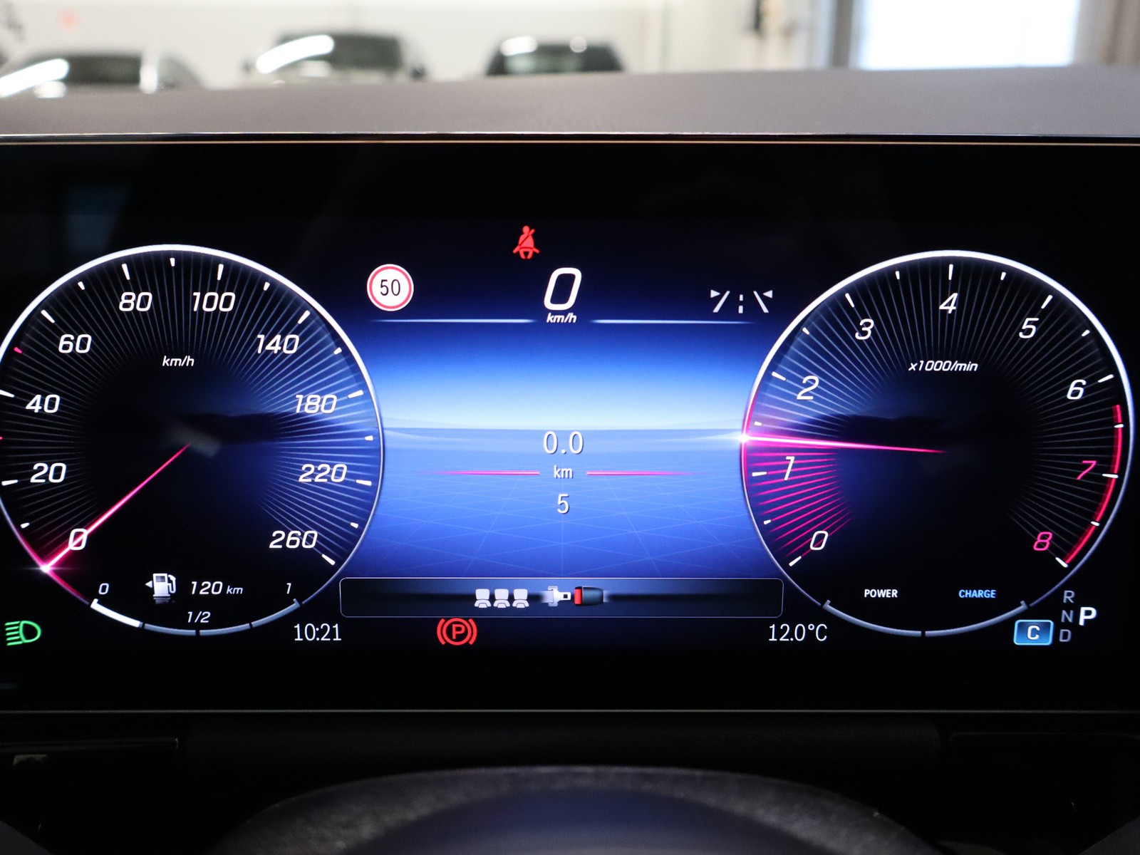 9 - Mercedes GLA 180 amg line advanced plus 7g-dct