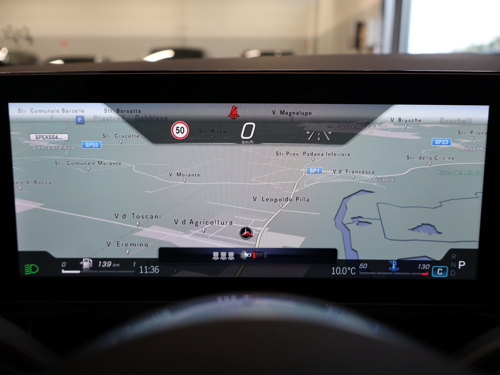 15 - Mercedes GLA 180 d progressive advanced 8g-dct