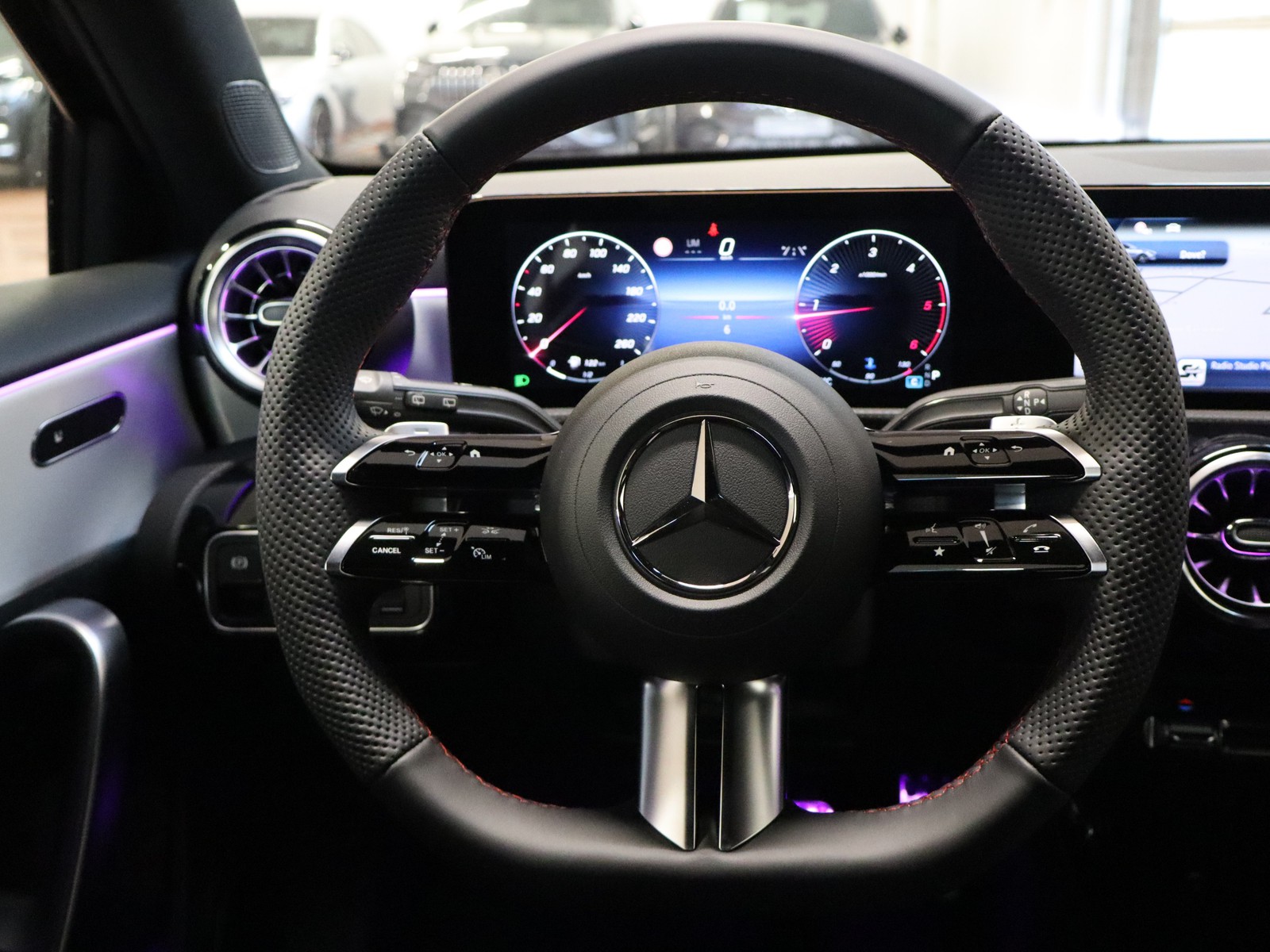 17 - Mercedes Classe A 180 d amg line extra speedshift dct amg 8g