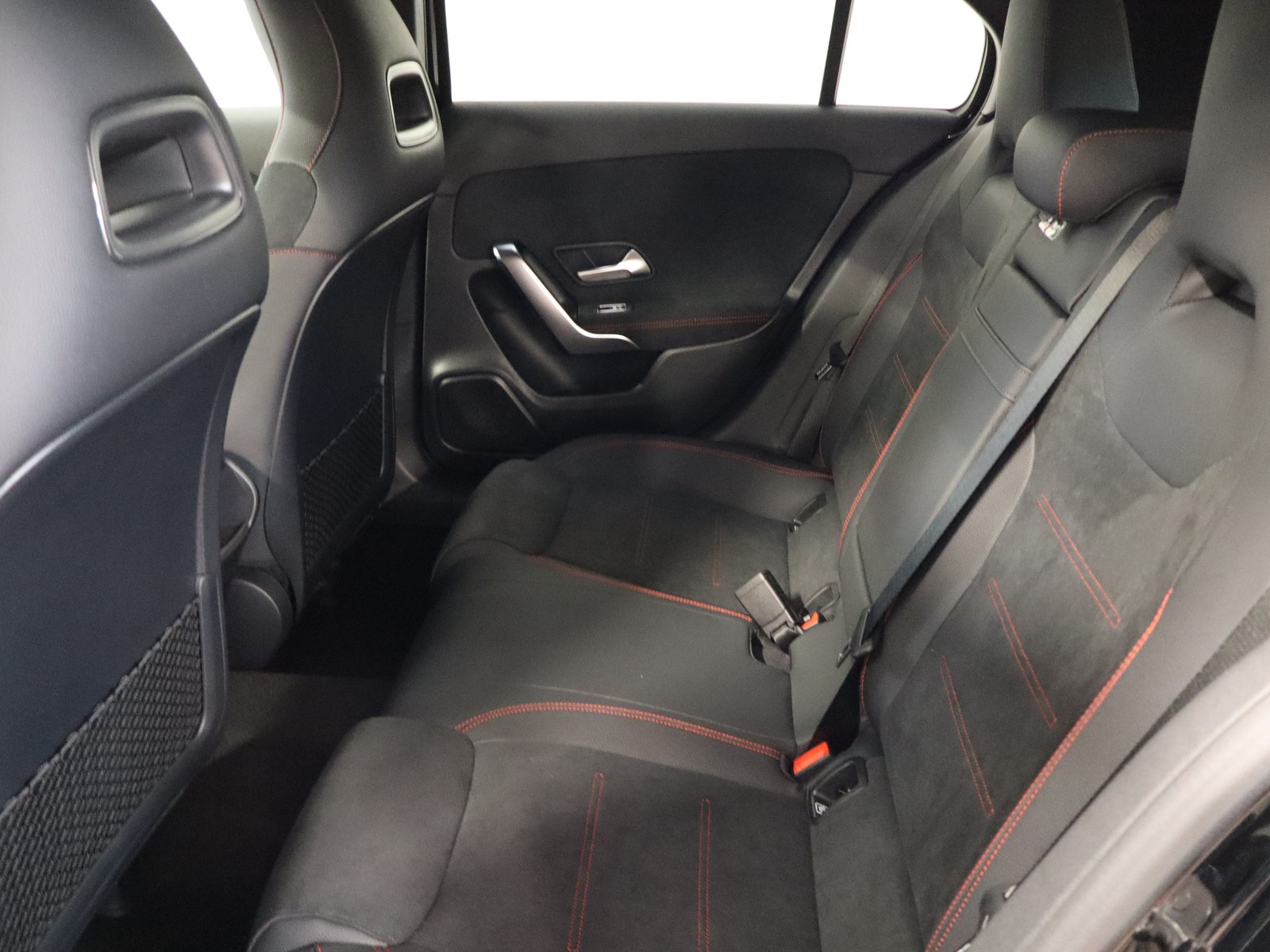 8 - Mercedes Classe A 180 d amg line extra speedshift dct amg 8g