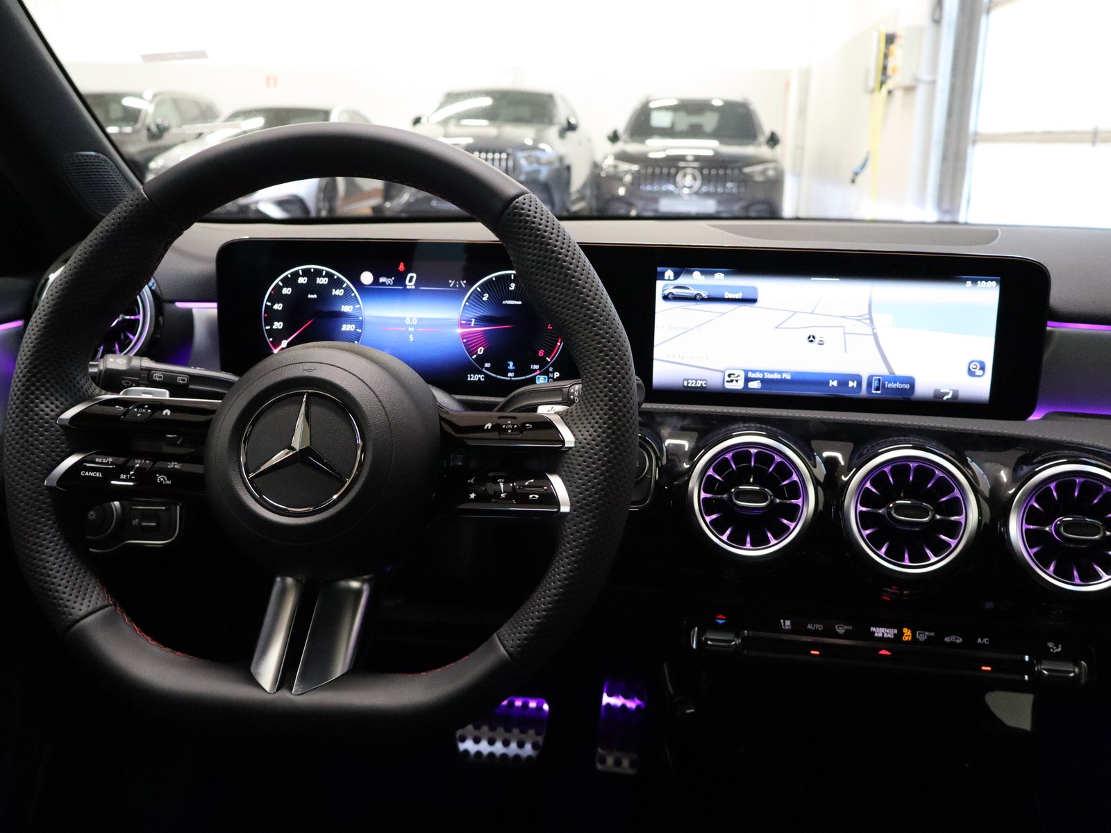 12 - Mercedes Classe A 180 d amg line extra speedshift dct amg 8g