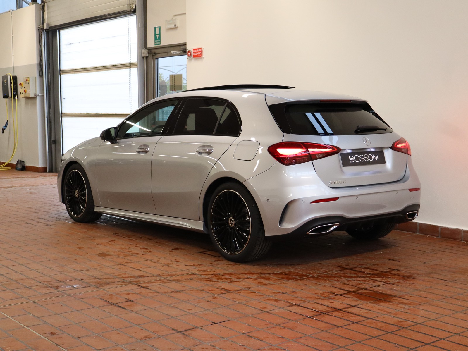 5 - Mercedes Classe A 180 d amg line extra speedshift dct amg 8g