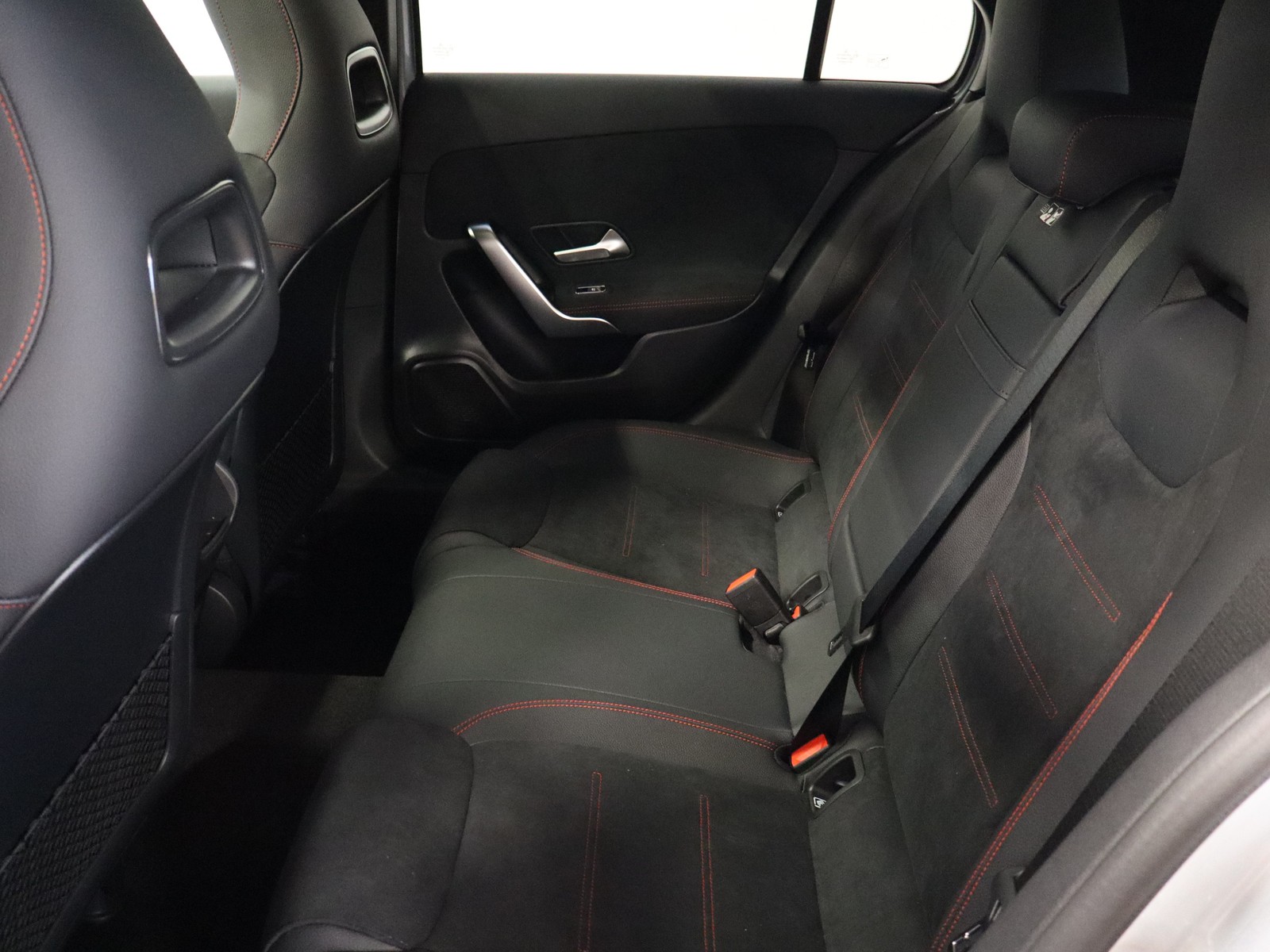 8 - Mercedes Classe A 180 d amg line extra speedshift dct amg 8g