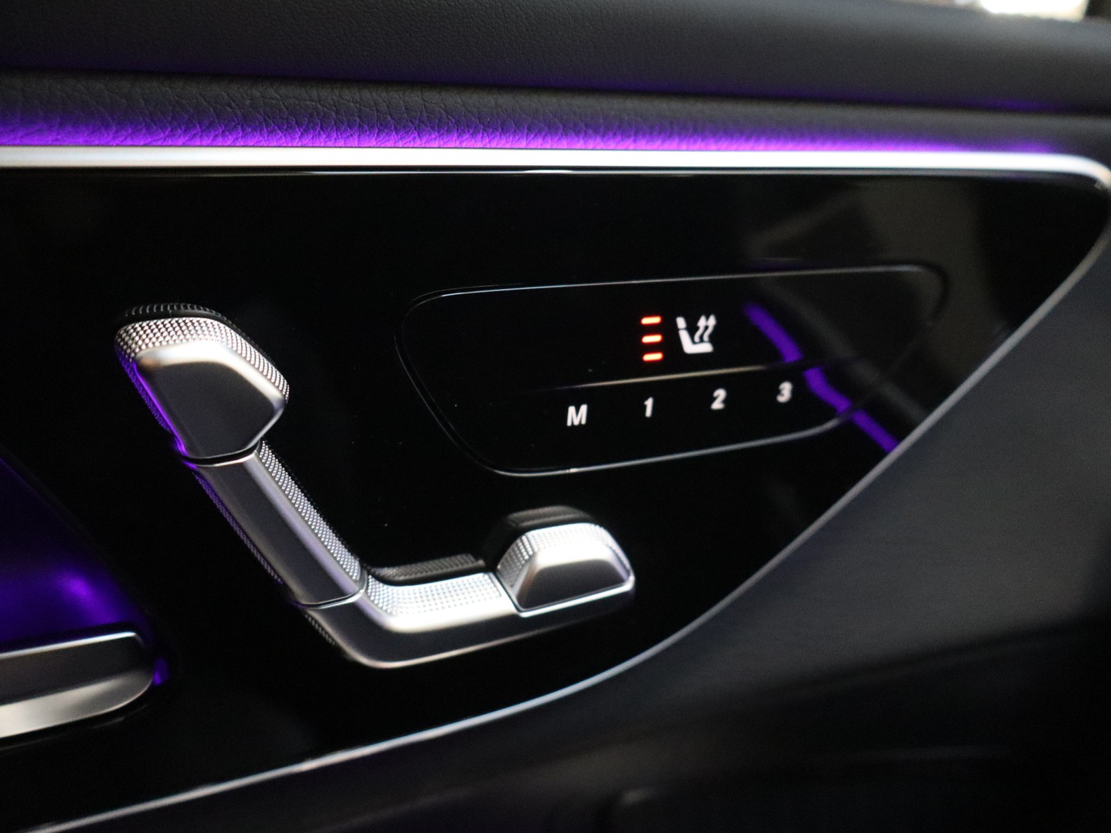 15 - Mercedes GLC coupe 220 d amg line premium 4matic 9g-tronic