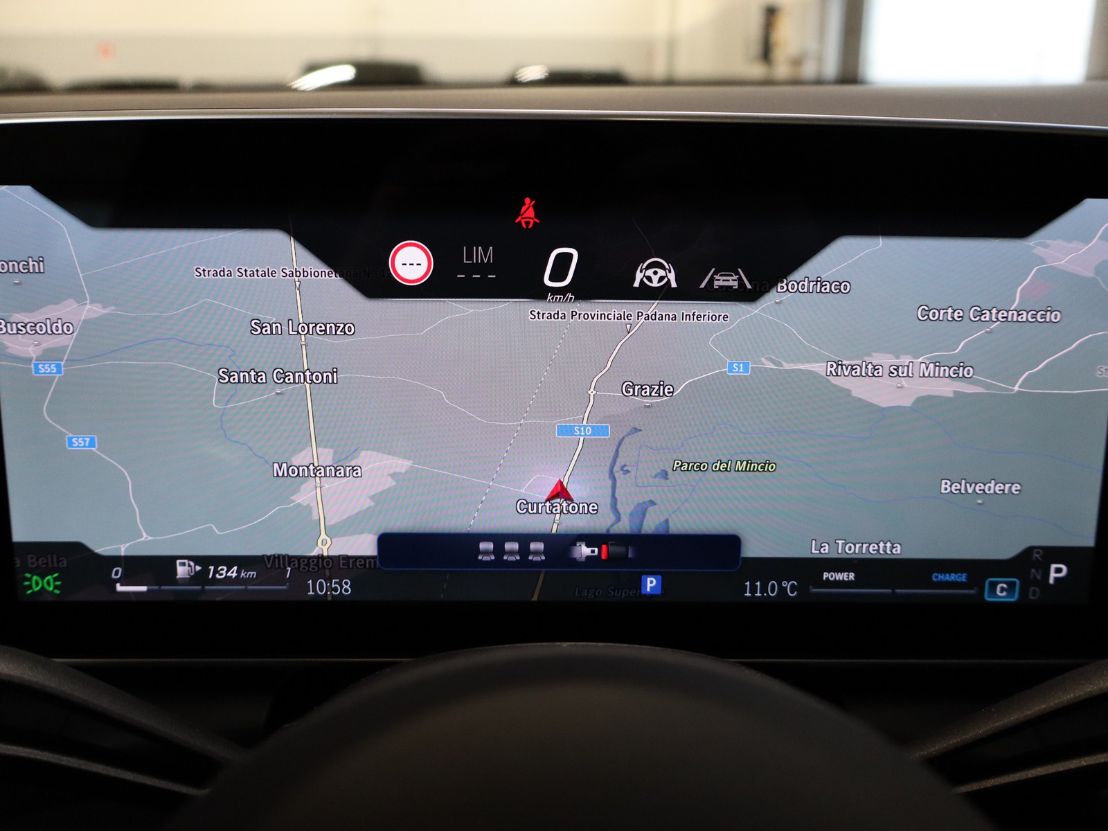 16 - Mercedes GLC coupe 220 d amg line premium 4matic 9g-tronic