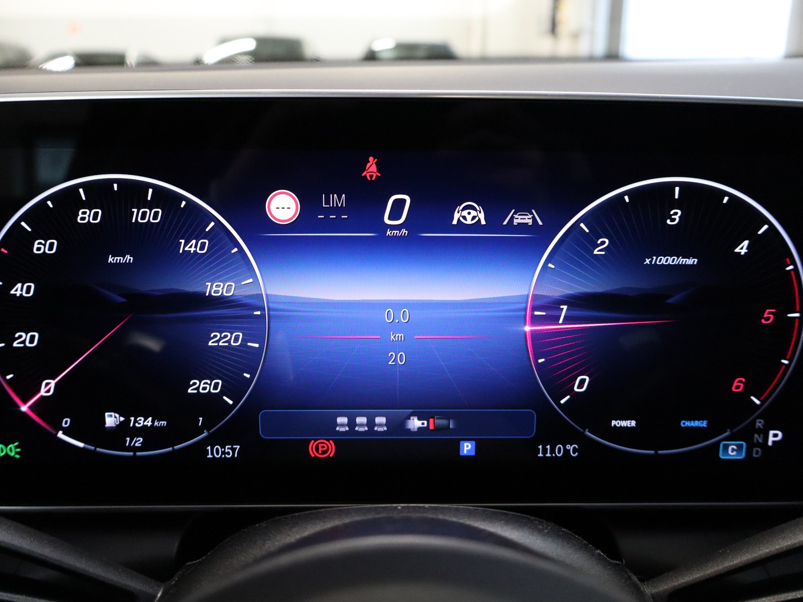 9 - Mercedes GLC coupe 220 d amg line premium 4matic 9g-tronic