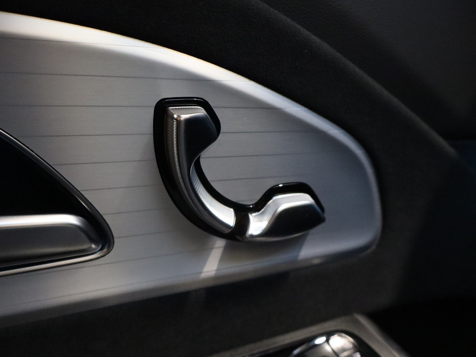 15 - Mercedes CLA 200 premium auto