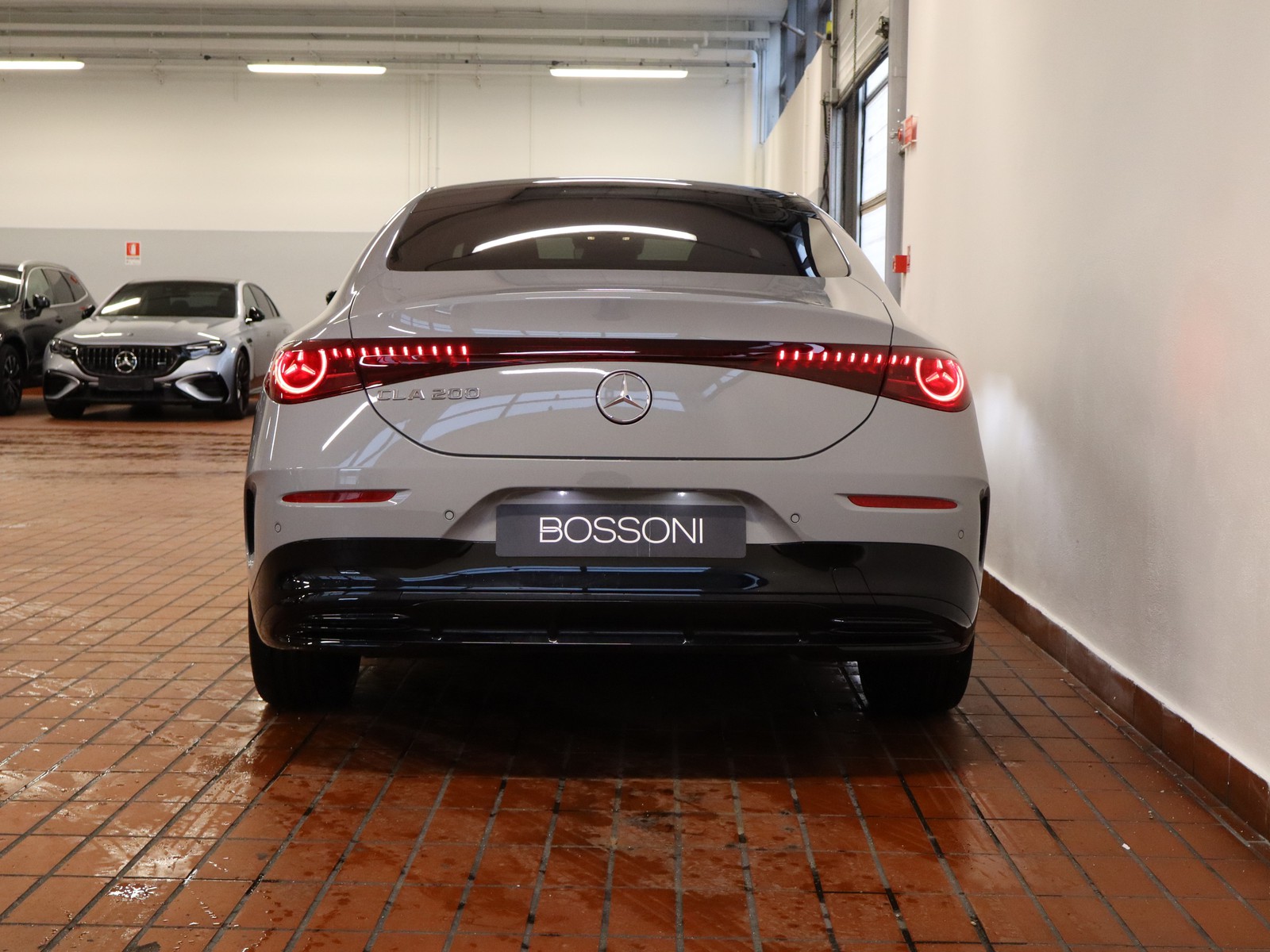 6 - Mercedes CLA 200 premium auto