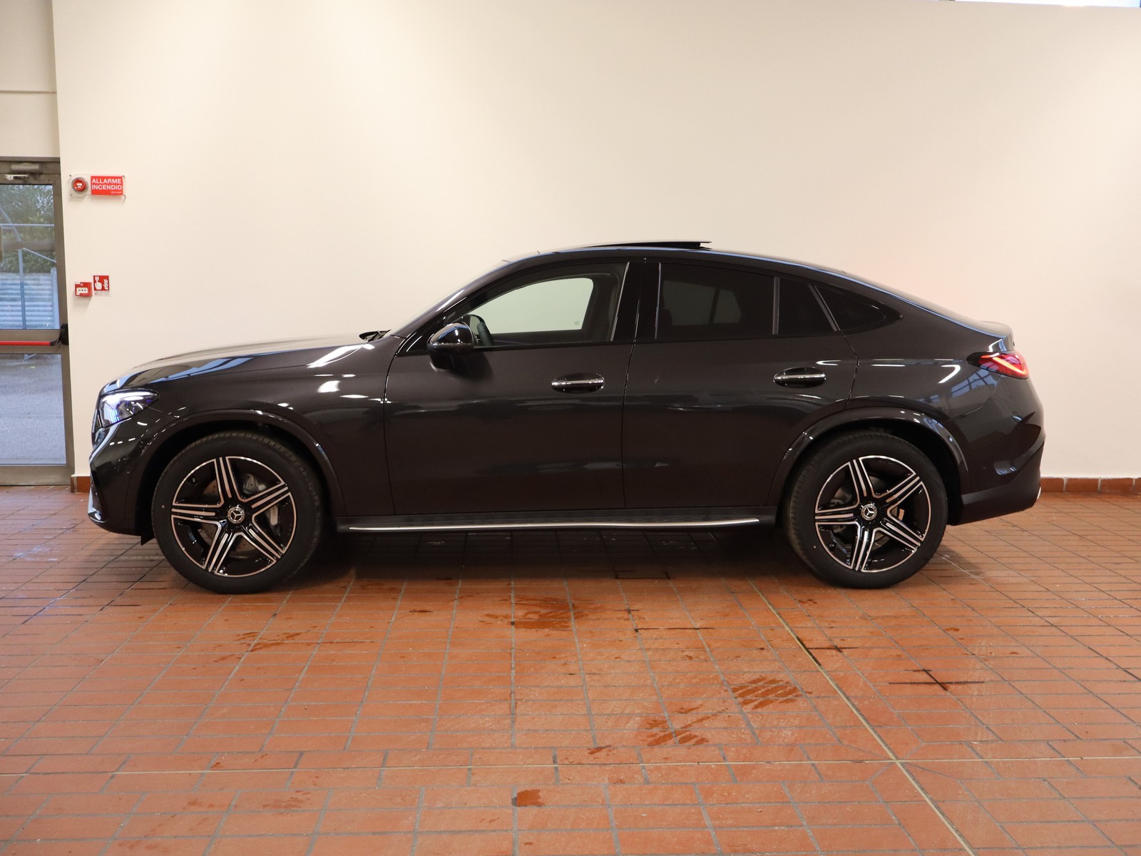 3 - Mercedes GLC coupe 220 d amg line premium 4matic 9g-tronic