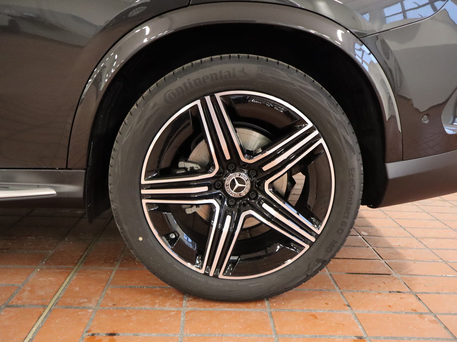 4 - Mercedes GLC coupe 220 d amg line premium 4matic 9g-tronic