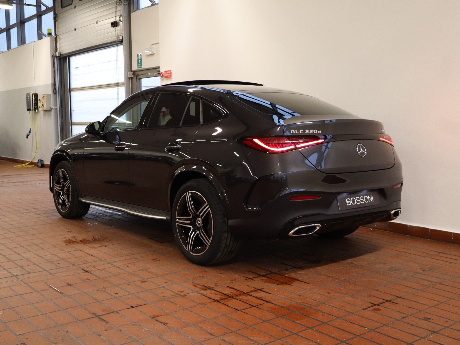 5 - Mercedes GLC coupe 220 d amg line premium 4matic 9g-tronic