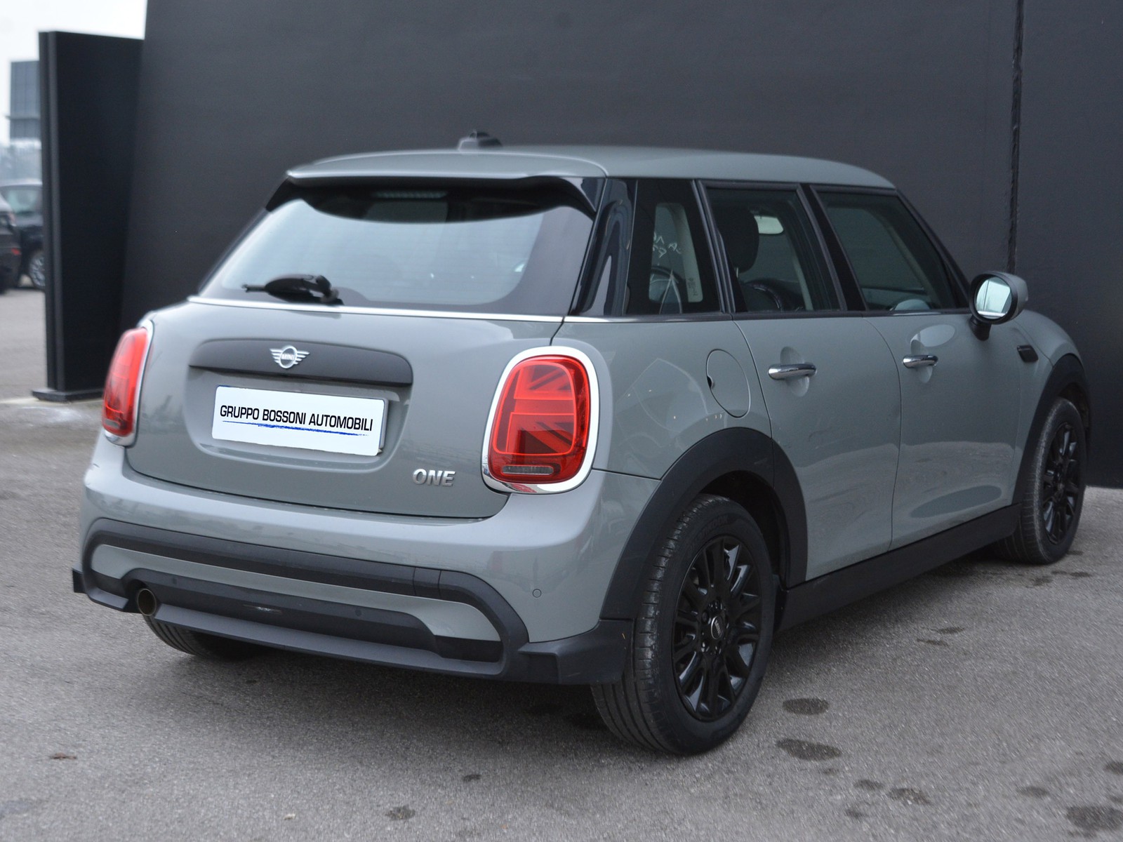 3 - Mini One 5 porte 1.5 twin power turbo 102cv classic