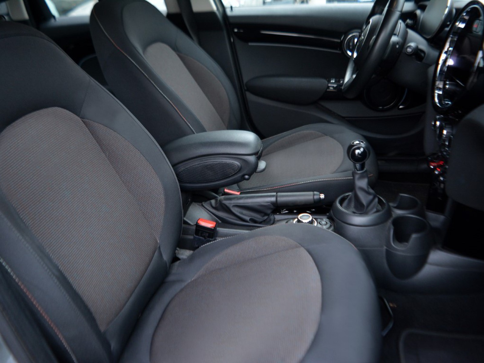 5 - Mini One 5 porte 1.5 twin power turbo 102cv classic