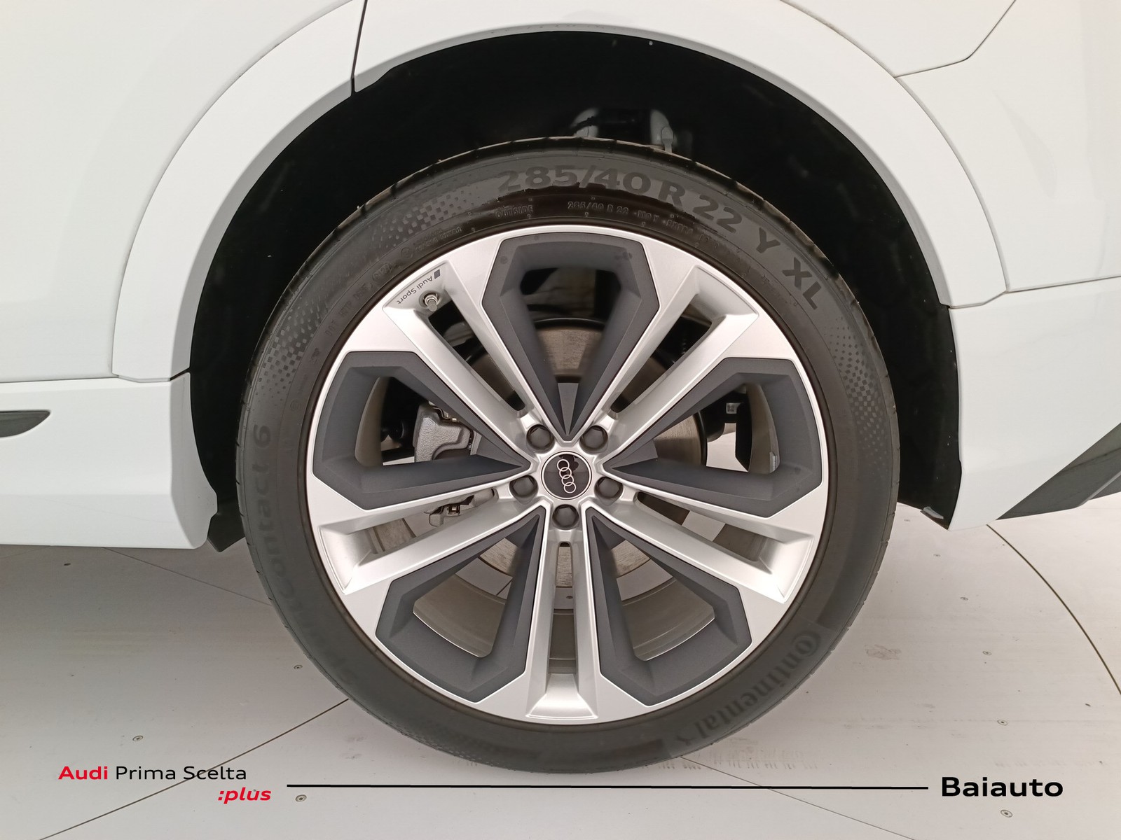 32 - Audi Q8 3.0 v6 tfsi e 394cv s line edition quattro tiptronic