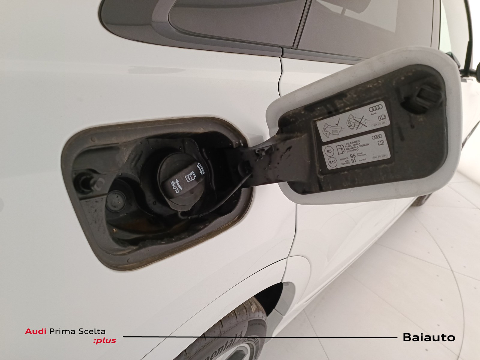 40 - Audi Q8 3.0 v6 tfsi e 394cv s line edition quattro tiptronic