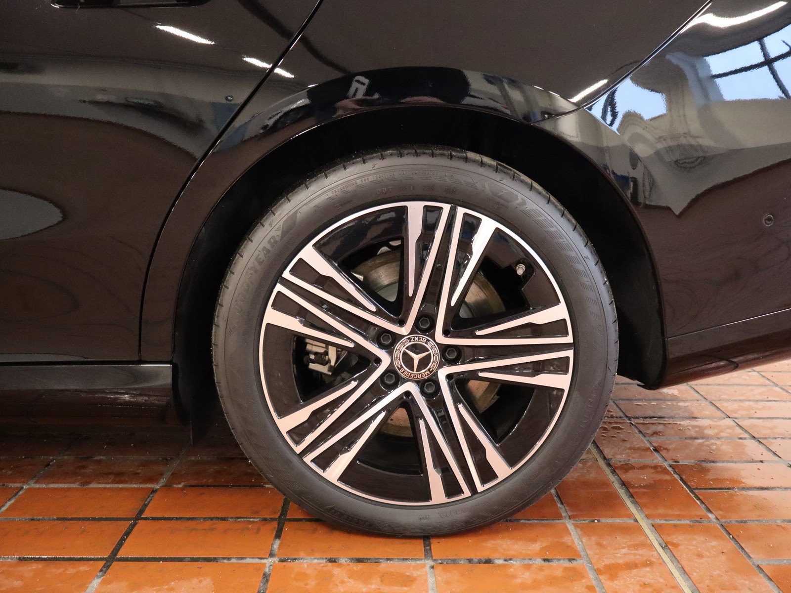 4 - Mercedes CLA eq 250+ advanced plus