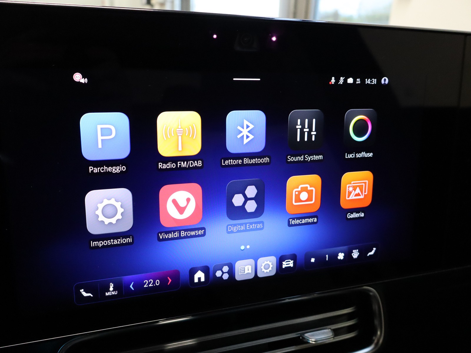 10 - Mercedes CLA eq 250+ advanced plus