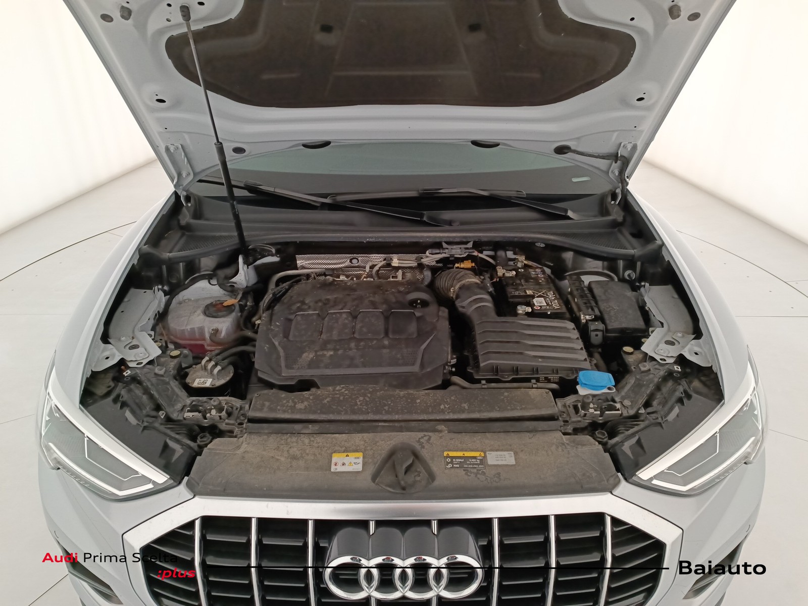 32 - Audi Q3 35 2.0 tdi business advanced s tronic